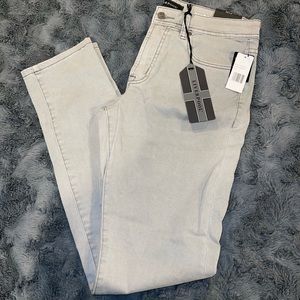 Liverpool Mens Slim Straight Jeans